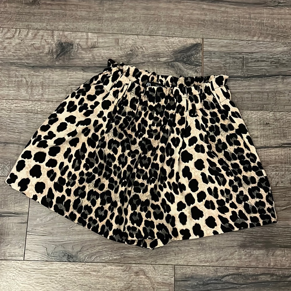 Zara High Waist Leopard Print Shorts